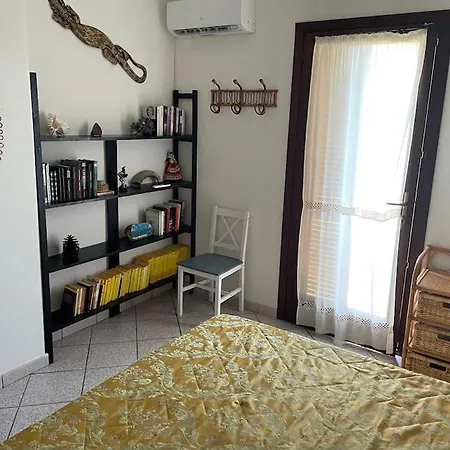 Casa Costanza, Bilocale Con Terrazza Vista Mare * טנאונלה